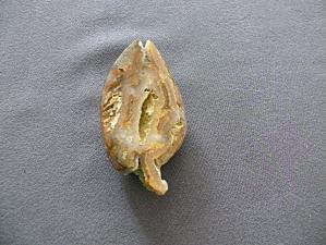 халцедон природный 12х40х75